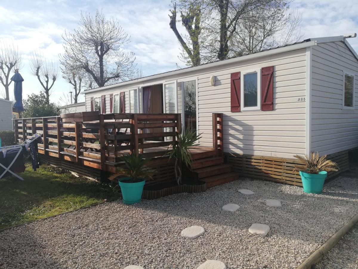 Grand Mobil Home 3Chbr 2Sdb Camping La Carabasse Vias Εξωτερικό φωτογραφία